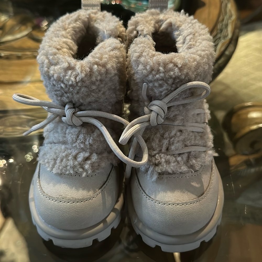 Zara kids boots, lightly used